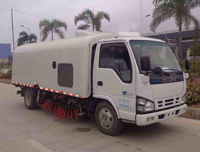 SE5070TXS4五十铃洗扫车