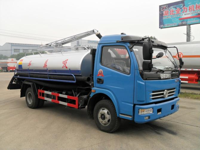 WFA5080GXEE东风多利卡吸粪车