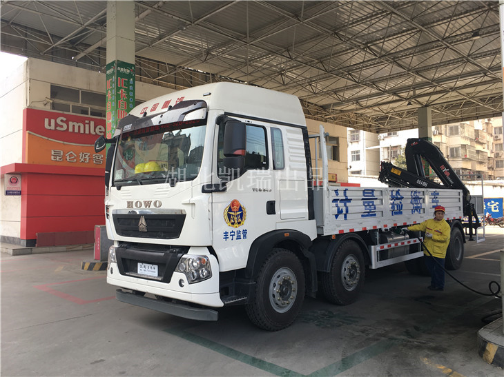 丰宁满族自治县市场监管局采购的短车长国五计量检衡车